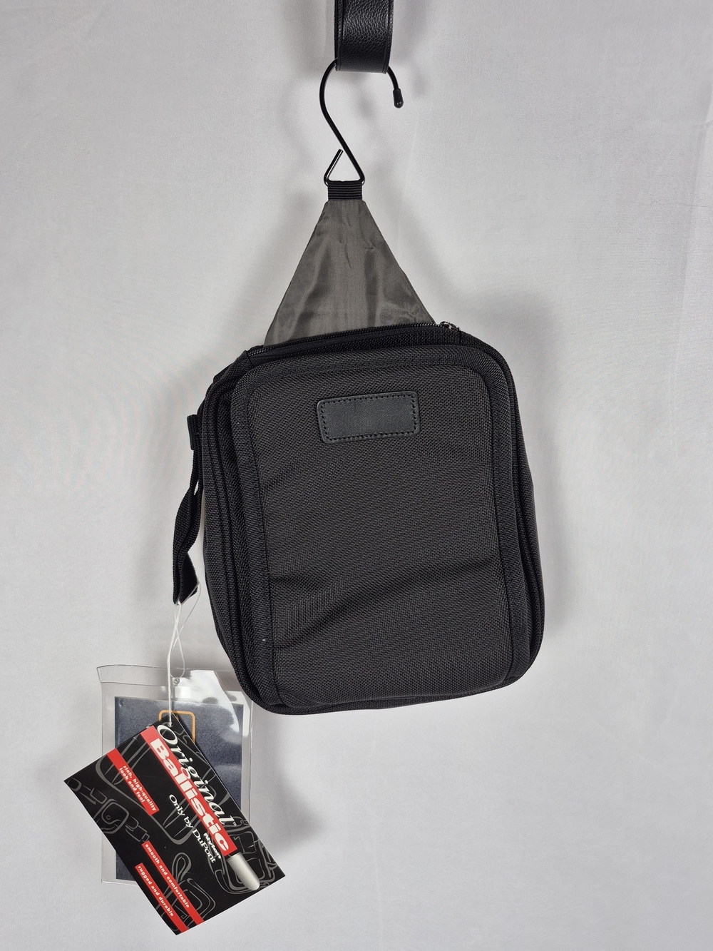 NWT Travelpro Deluxe Travelkit Black #9901-01 DuPont Ballistic Nylon Toiletry